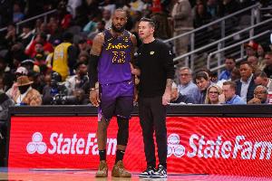 斯玛特认为主帅球商被低估！湖媒反驳：雷迪克的球商没啥可称赞的