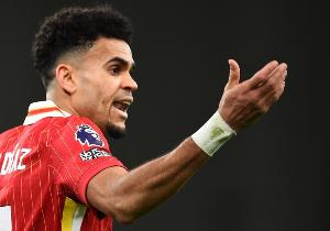 记者：预计拜仁即将为签迪亚斯提出新报价，约为7500万欧元