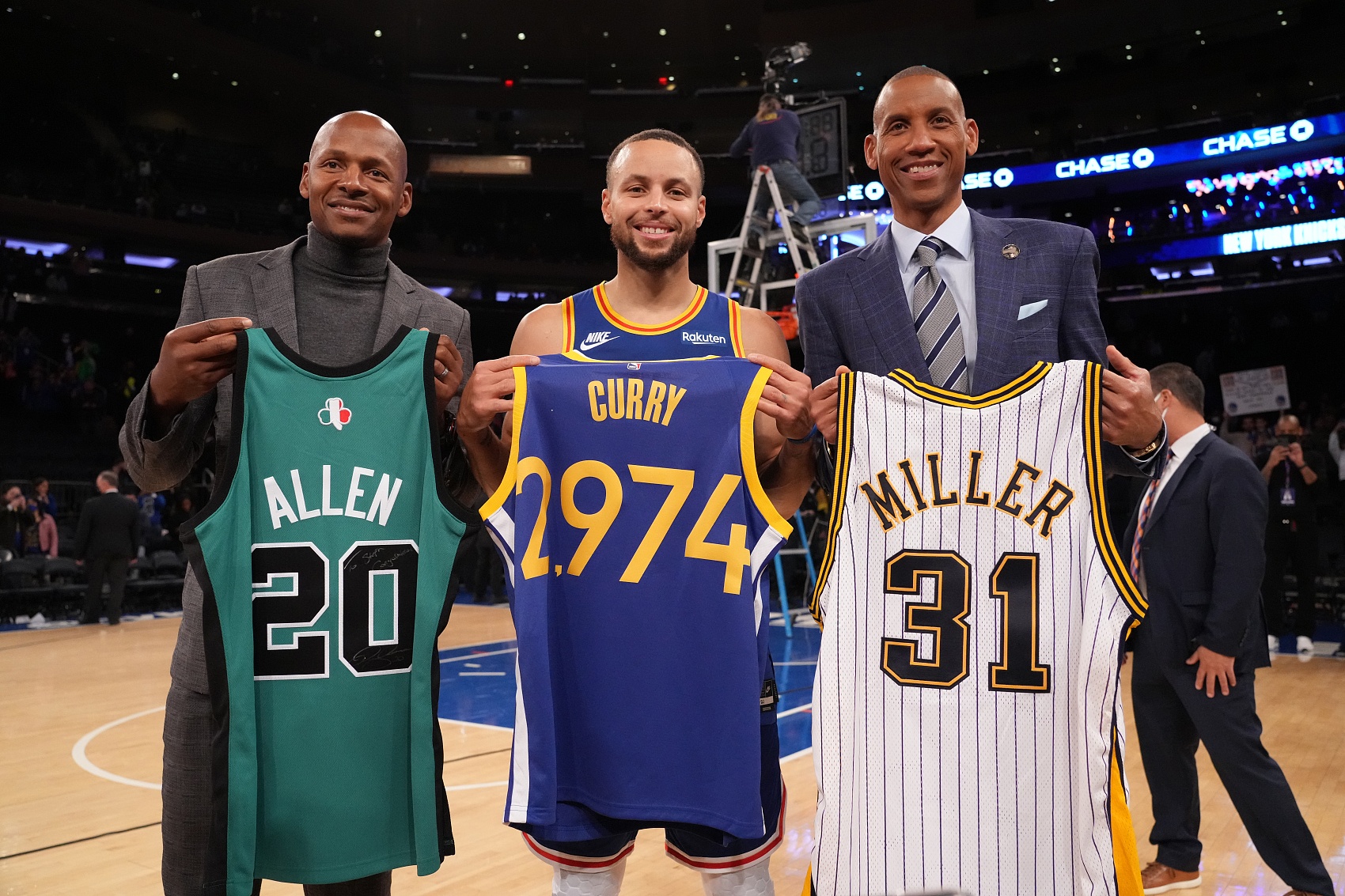 克莱评史上最佳五位三分手：库里、米勒、雷-阿伦、伯德与本人