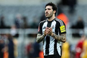 皇冠体育-意媒：托纳利不会因赌球再被刑罚，但可能会被意足协处罚