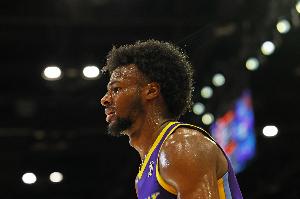 阿里纳斯:G联盟改名布朗尼联盟得了 那里除了布朗尼我们还关注谁