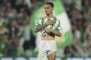 电讯报:曼联今日与贝蒂斯谈安东尼转会,双方正朝着达成协议努力