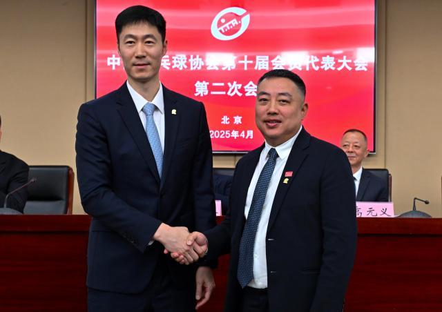 1745402451009030918.jpg (体育)(2)乒乓球——王励勤当选中国乒乓球协会新任主席XxjpseC007120_20250423_PEPFN0A001.jpg