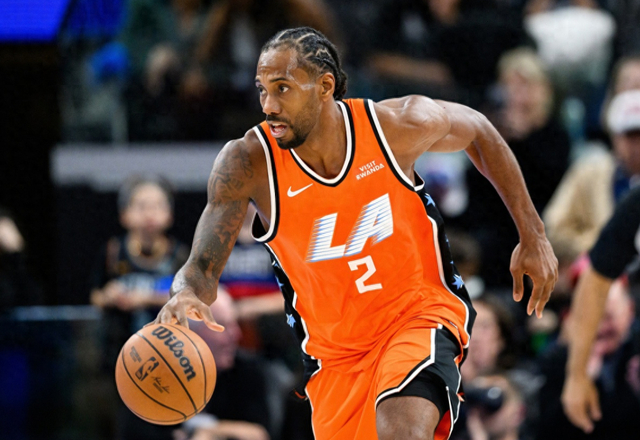 皇冠体育-伦纳德你太狠，又创造21世纪独一无二纪录，35岁合同年再冲1.5亿|小卡|快船|明尼苏达森林狼队|安东尼·爱德华兹|朱利叶斯-兰德尔_新浪体育_新浪新闻